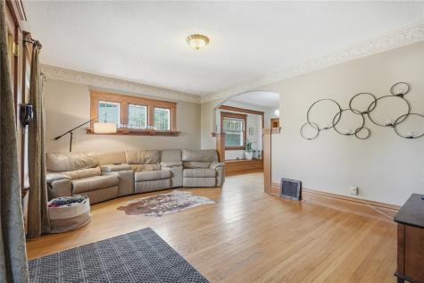 1929 8th Avenue SE Cedar Rapids IA 52403