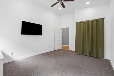 5710 32nd Avenue Center Point IA 52213