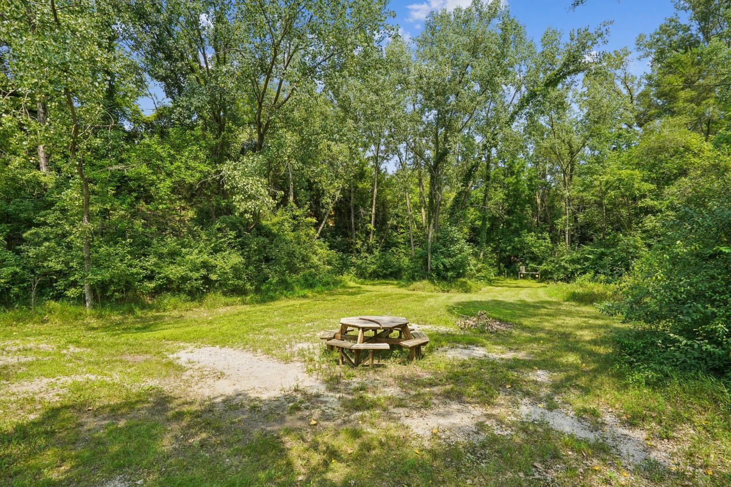 5710 32nd Avenue Center Point IA 52213