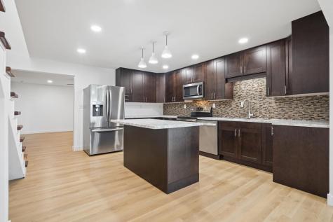 5710 32nd Avenue Center Point IA 52213