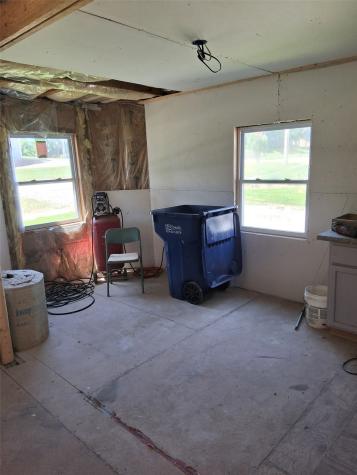4 Wood Street Urbana IA 52345