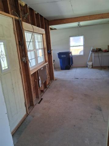 4 Wood Street Urbana IA 52345