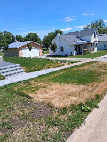 4 Wood Street Urbana IA 52345