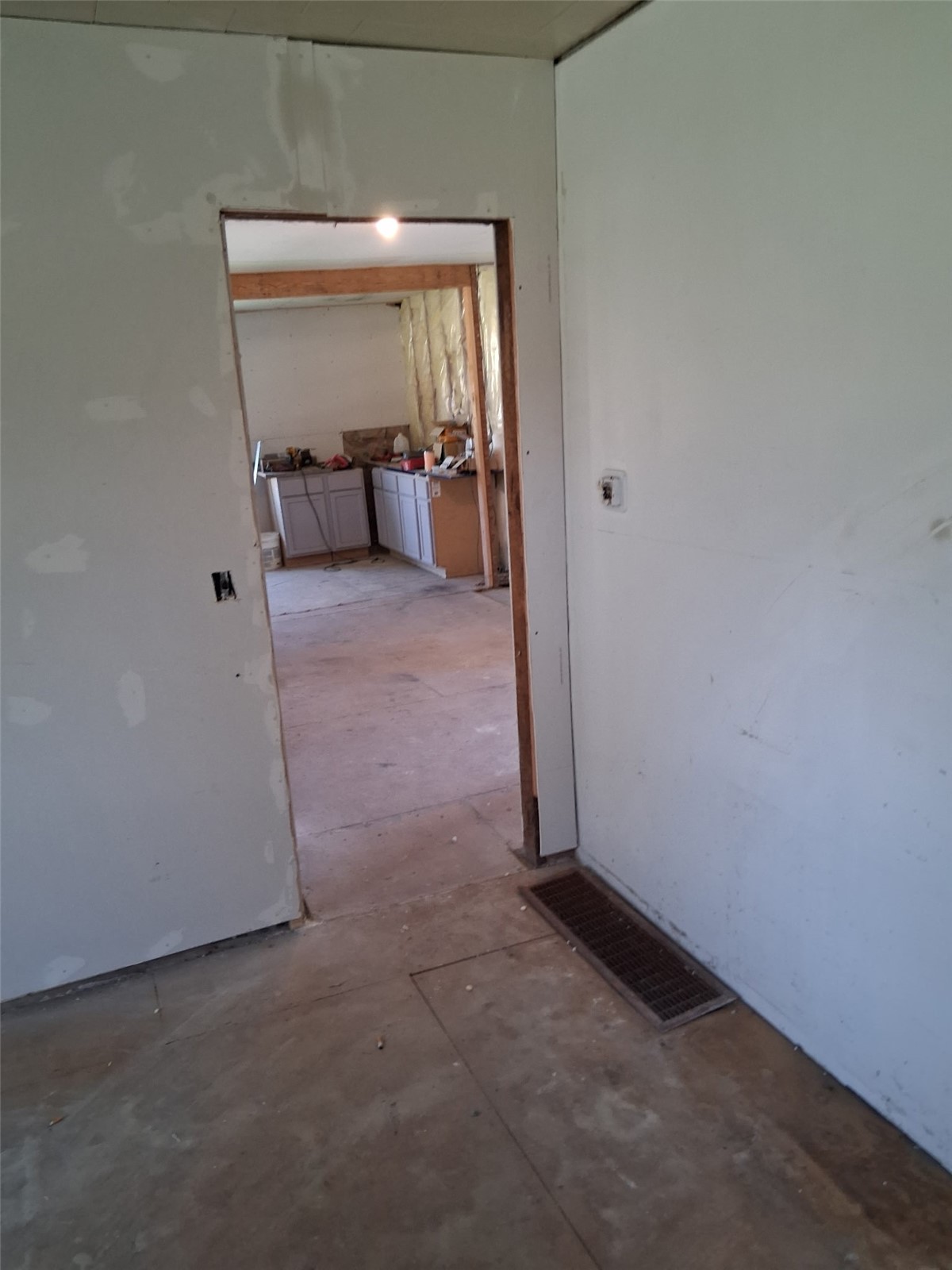 4 Wood Street Urbana IA 52345