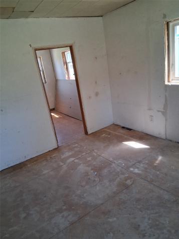 4 Wood Street Urbana IA 52345