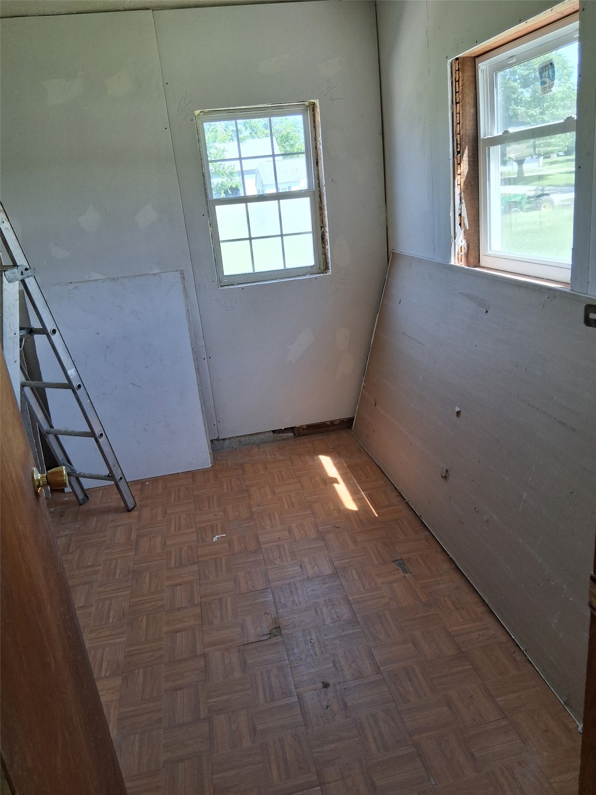 4 Wood Street Urbana IA 52345