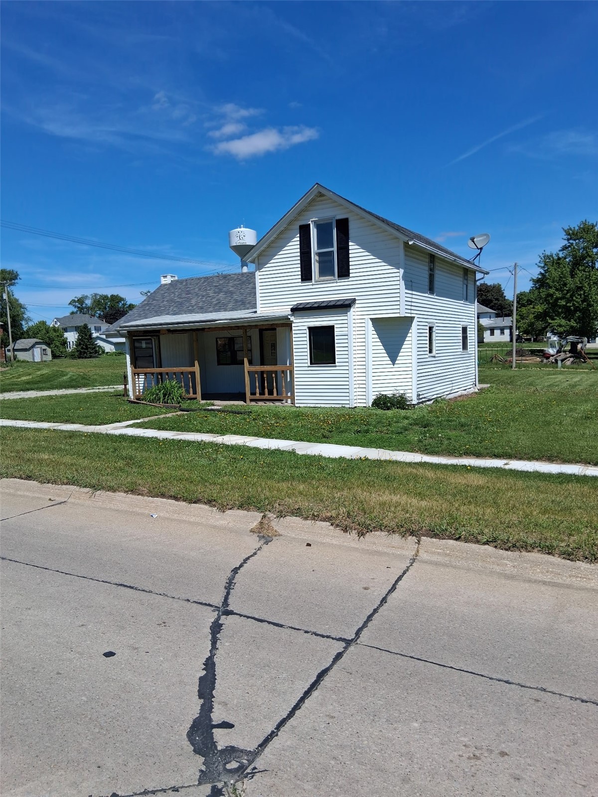 4 Wood Street Urbana IA 52345