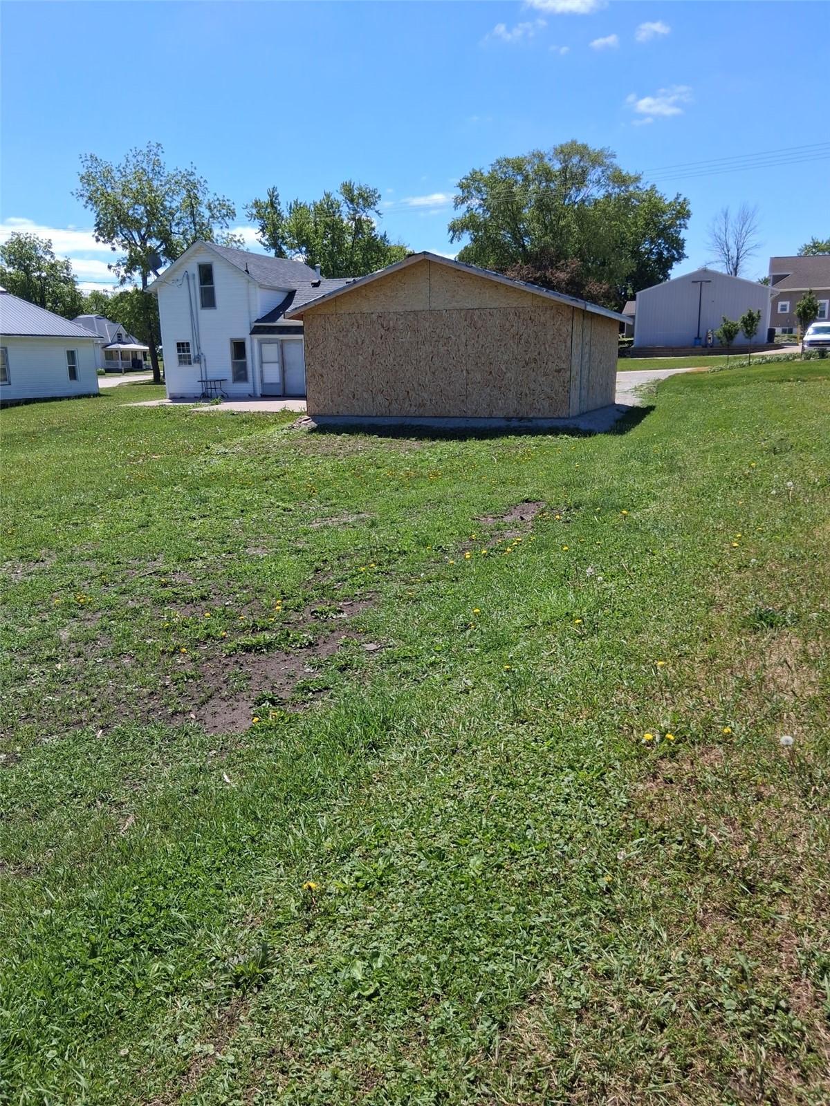 4 Wood Street Urbana IA 52345