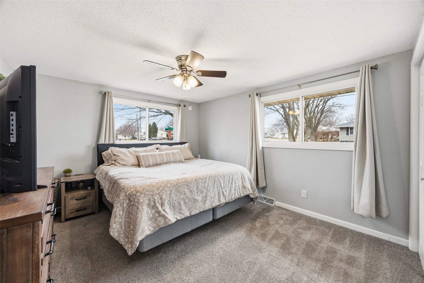 95 E Zeller Street North Liberty IA 52317