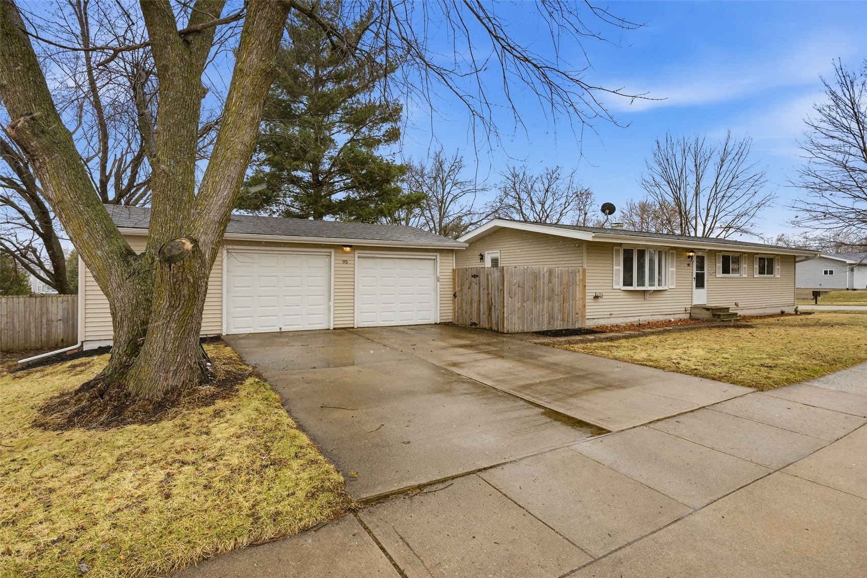 95 E Zeller Street North Liberty IA 52317