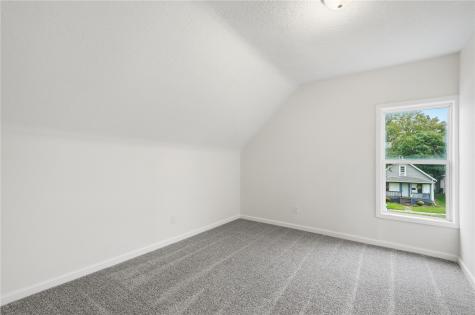 828 10th Street Cedar Rapids IA 52406