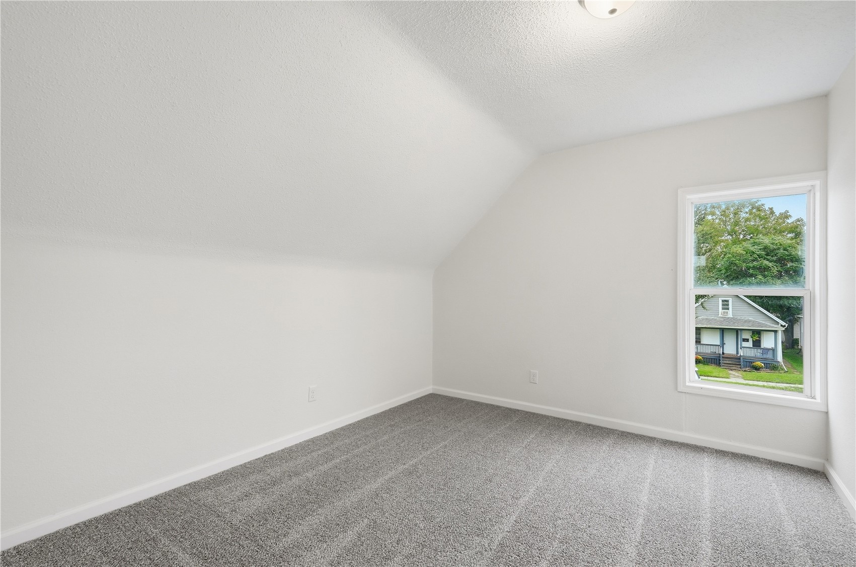 828 10th Street Cedar Rapids IA 52406