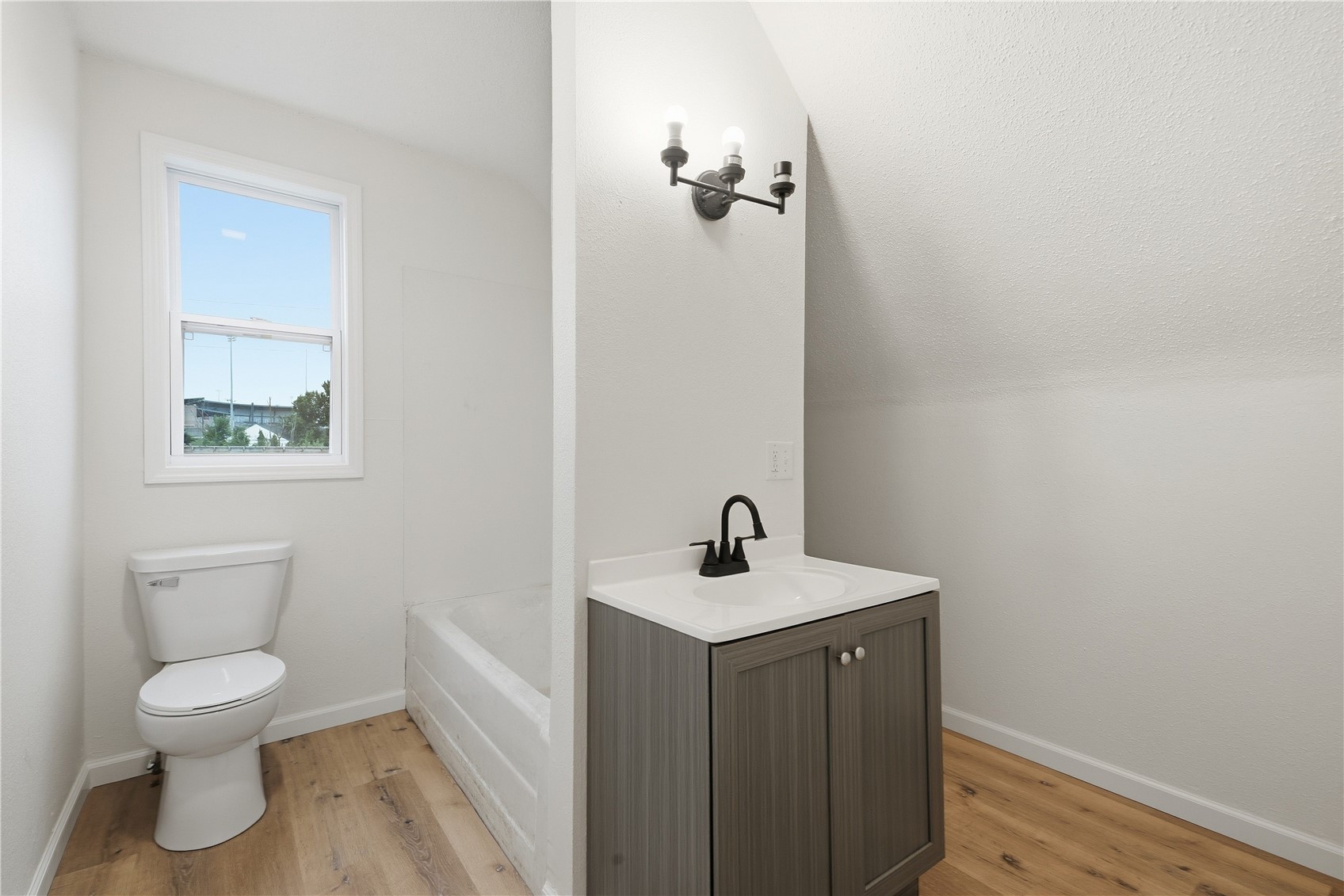 828 10th Street Cedar Rapids IA 52406