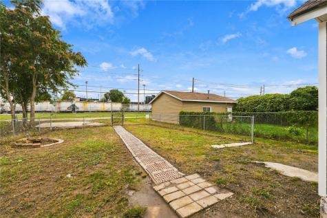 828 10th Street Cedar Rapids IA 52406