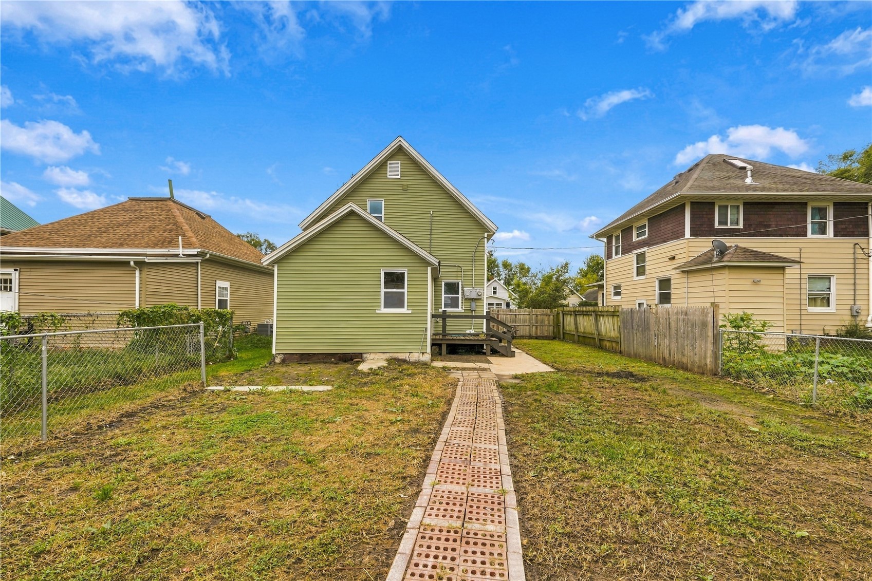 828 10th Street Cedar Rapids IA 52406