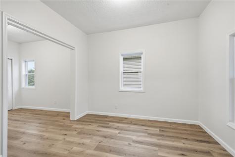828 10th Street Cedar Rapids IA 52406