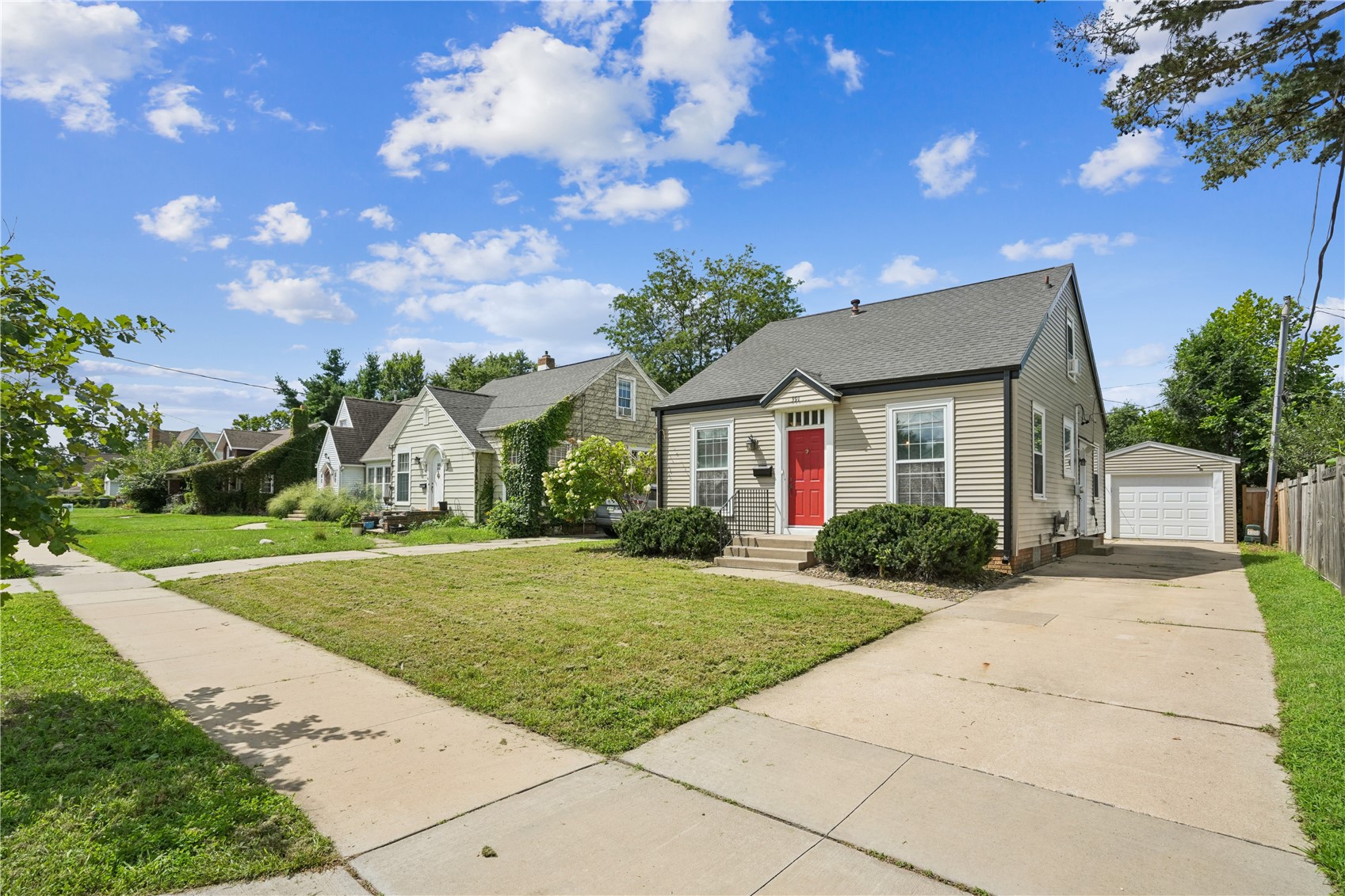 391 Memorial Drive SE Cedar Rapids IA 52403