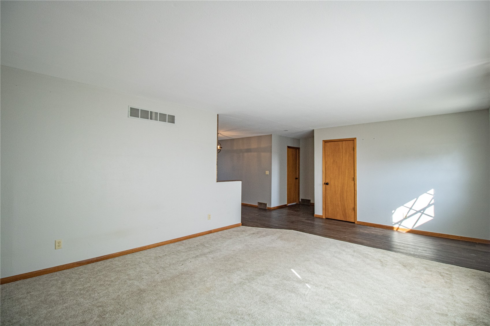 19576 Lake View Road Anamosa IA 52205
