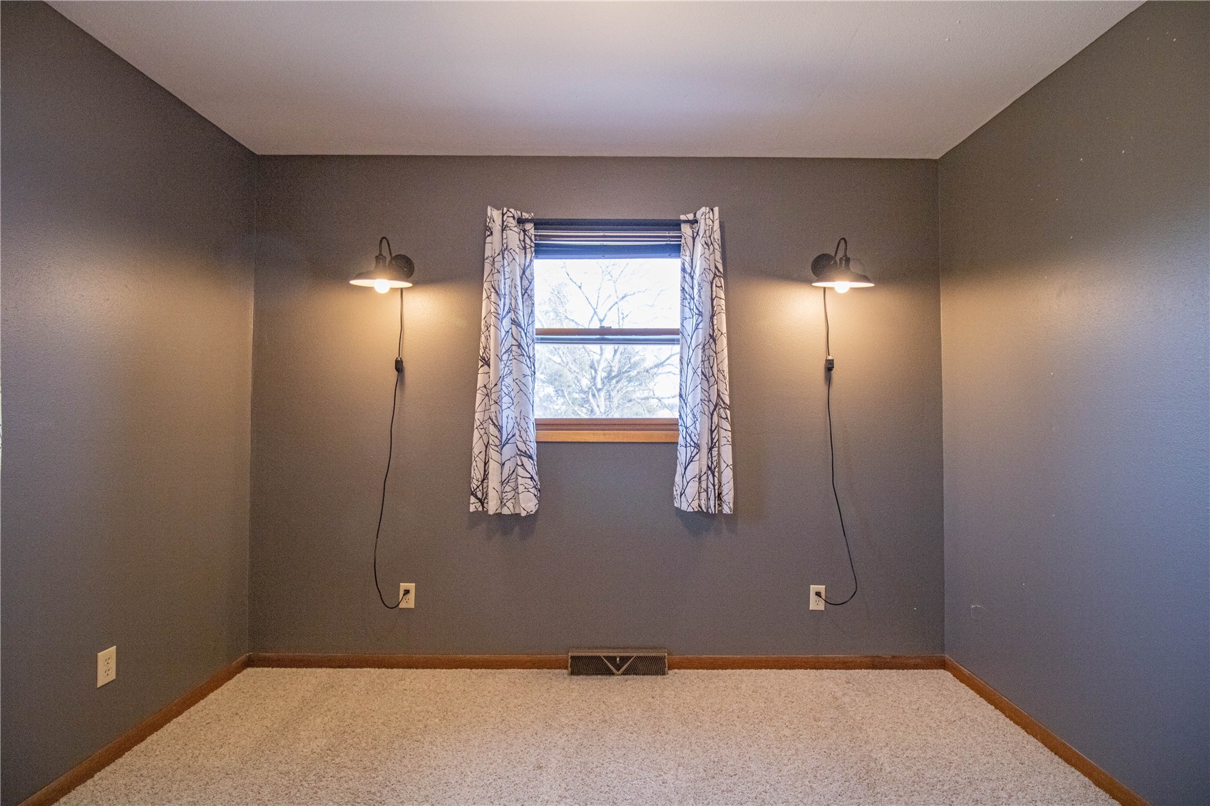 19576 Lake View Road Anamosa IA 52205