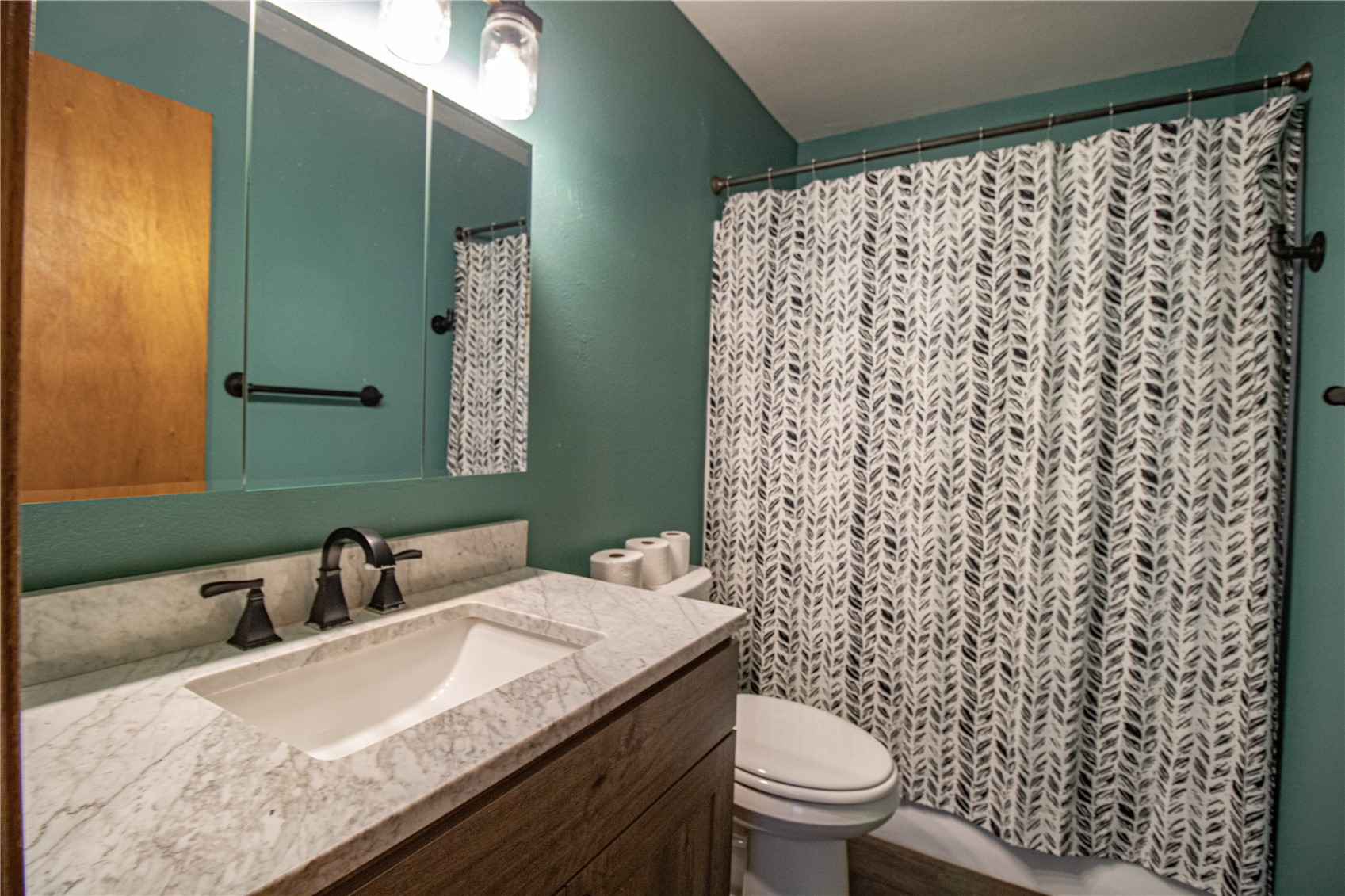 19576 Lake View Road Anamosa IA 52205
