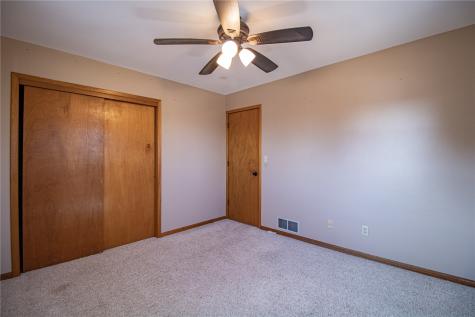 19576 Lake View Road Anamosa IA 52205