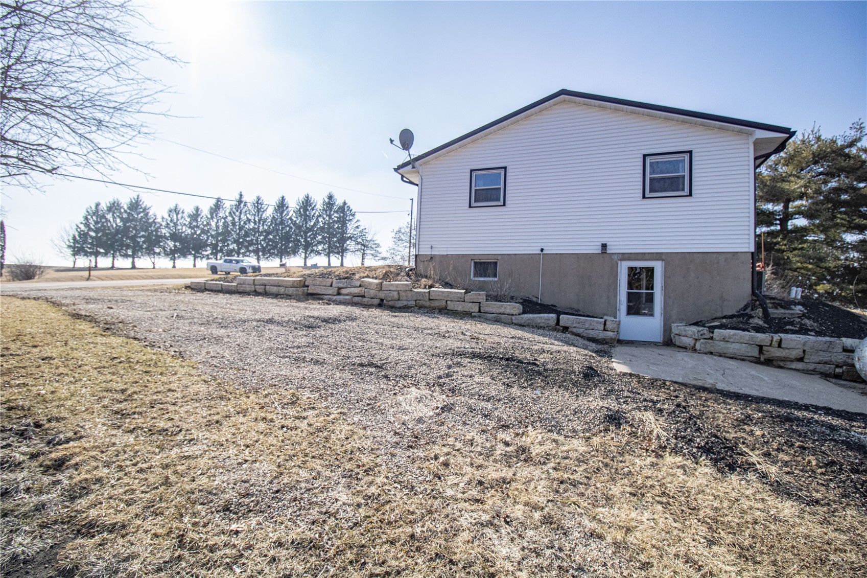 19576 Lake View Road Anamosa IA 52205