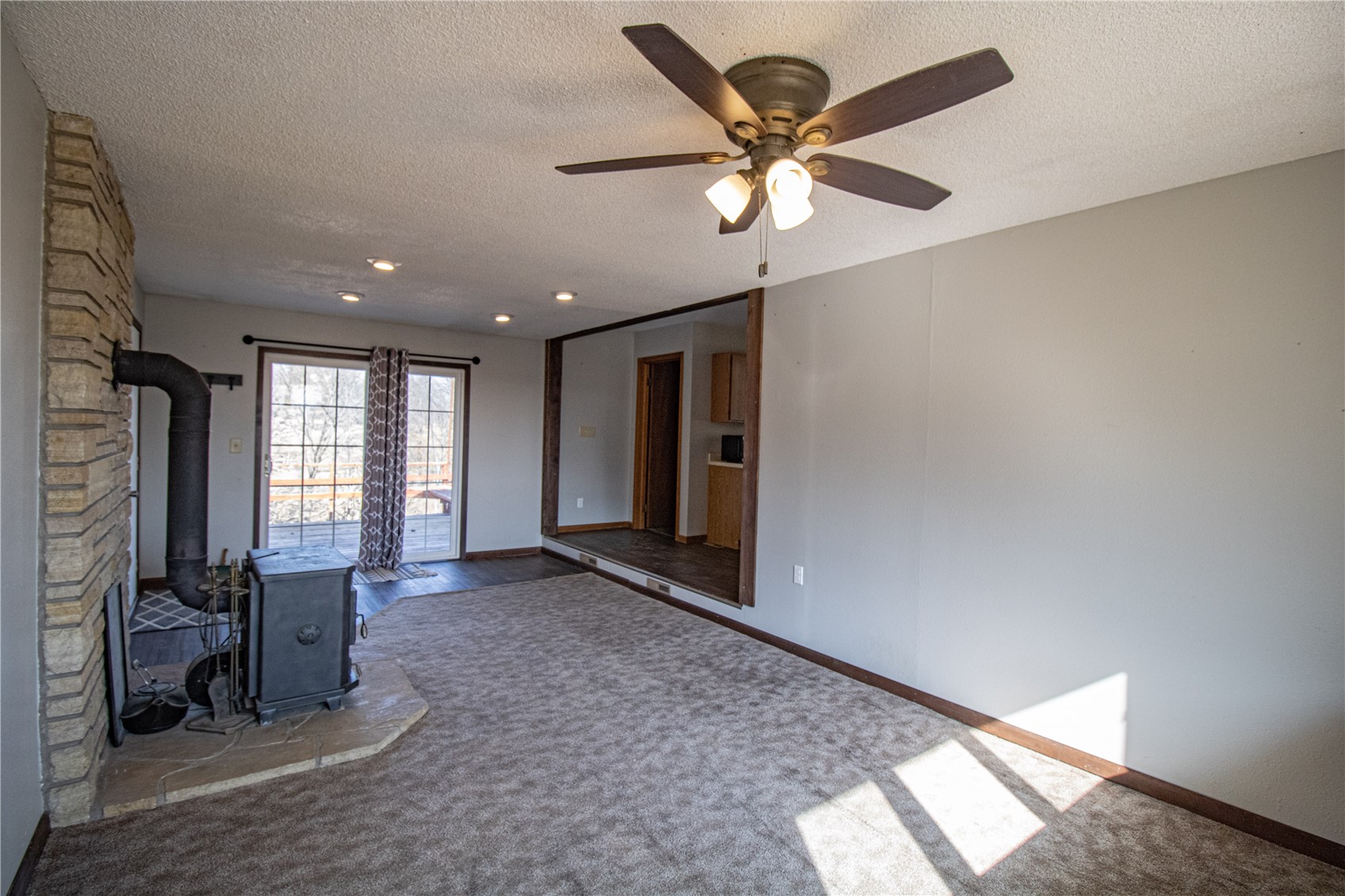 19576 Lake View Road Anamosa IA 52205
