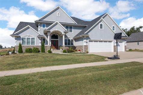201 Sand Trap Circle Tipton IA 52772