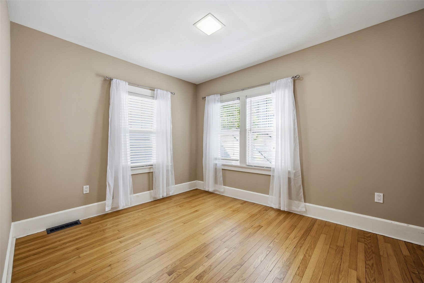 203 25th St Drive SE Cedar Rapids IA 52403