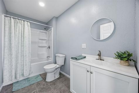 21686 257th Street Delhi IA 52223