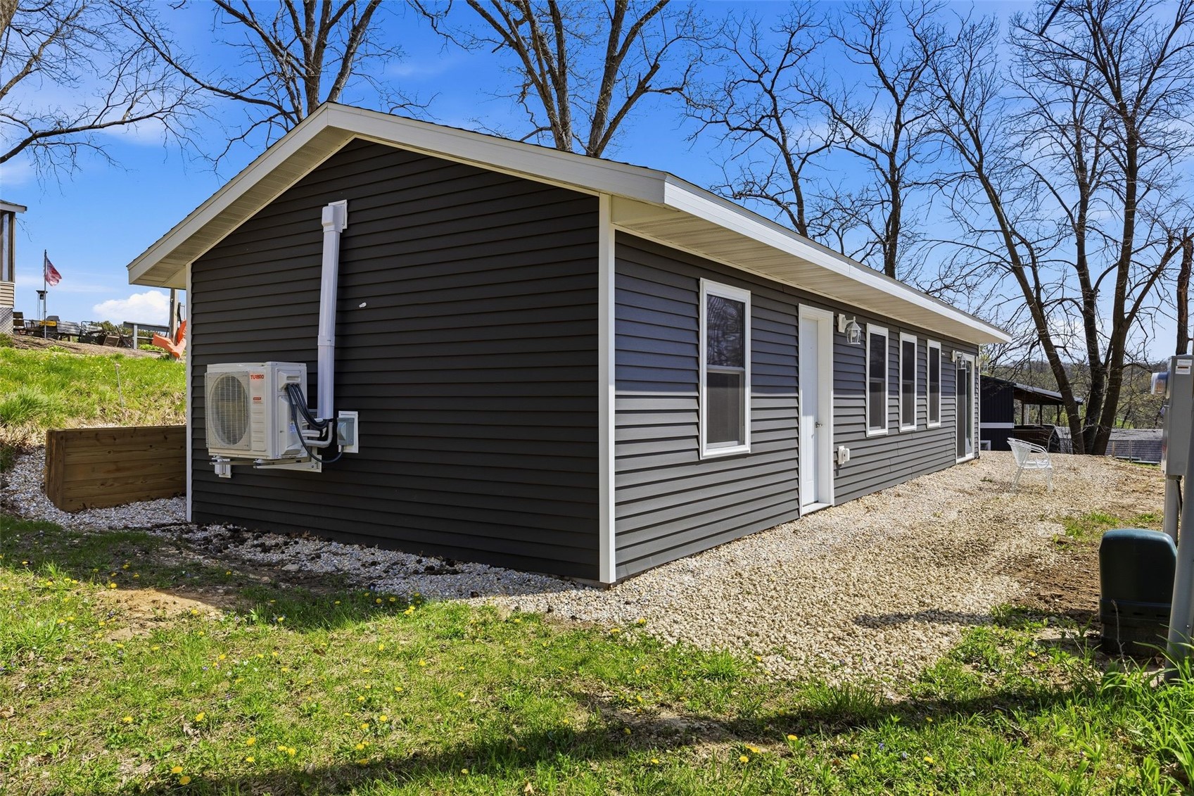 21686 257th Street Delhi IA 52223