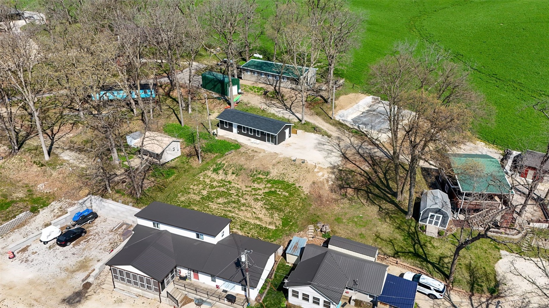 21686 257th Street Delhi IA 52223