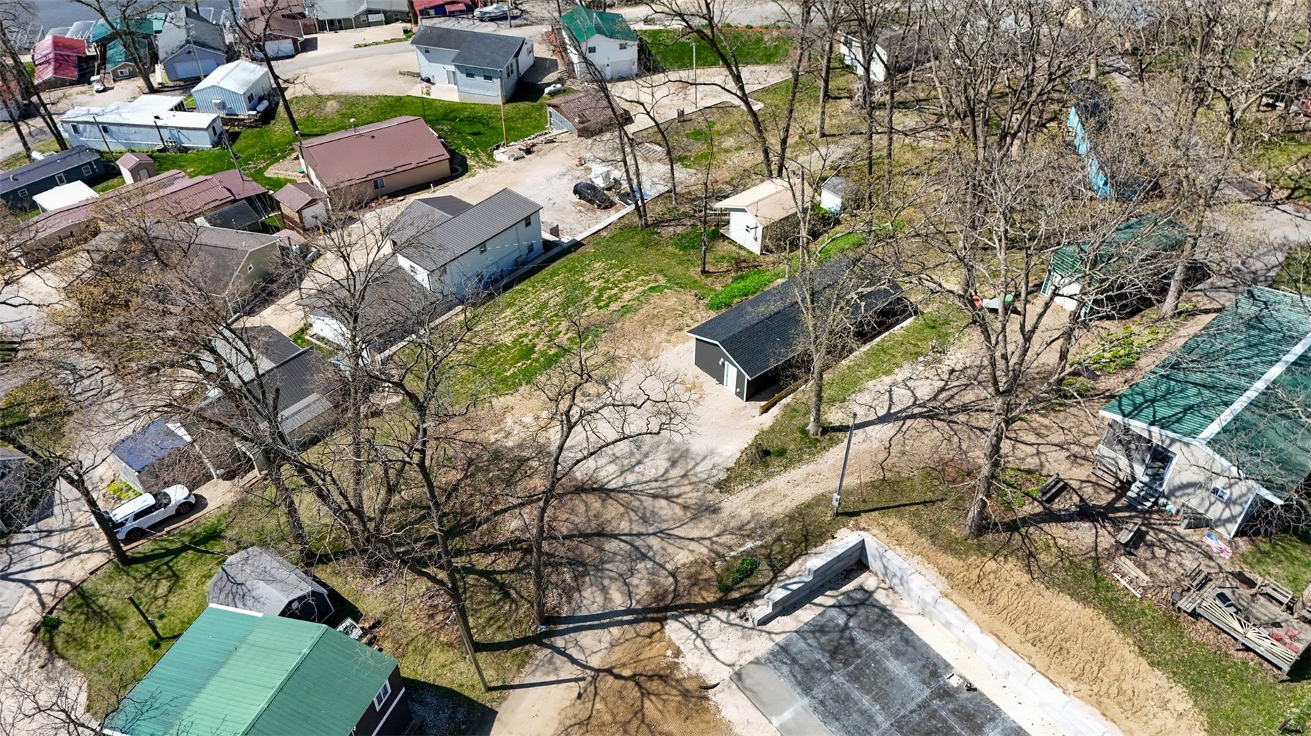 21686 257th Street Delhi IA 52223