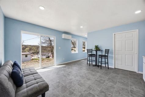 21686 257th Street Delhi IA 52223
