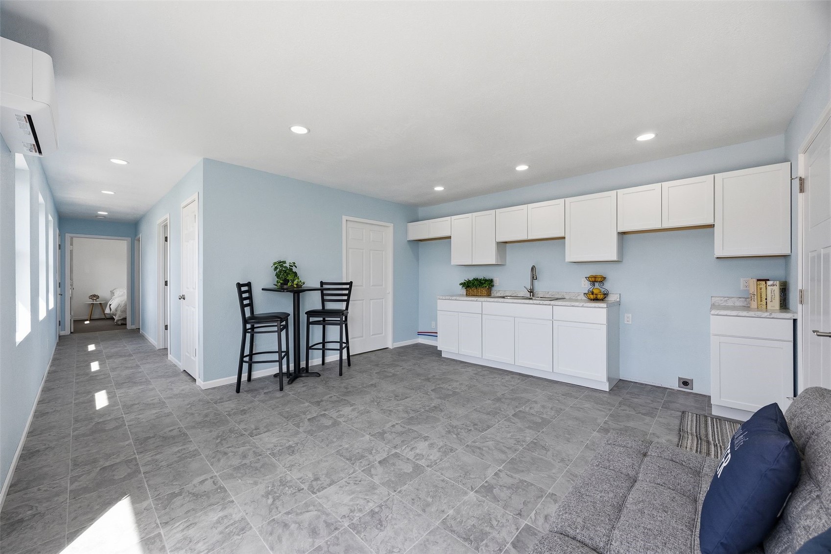 21686 257th Street Delhi IA 52223
