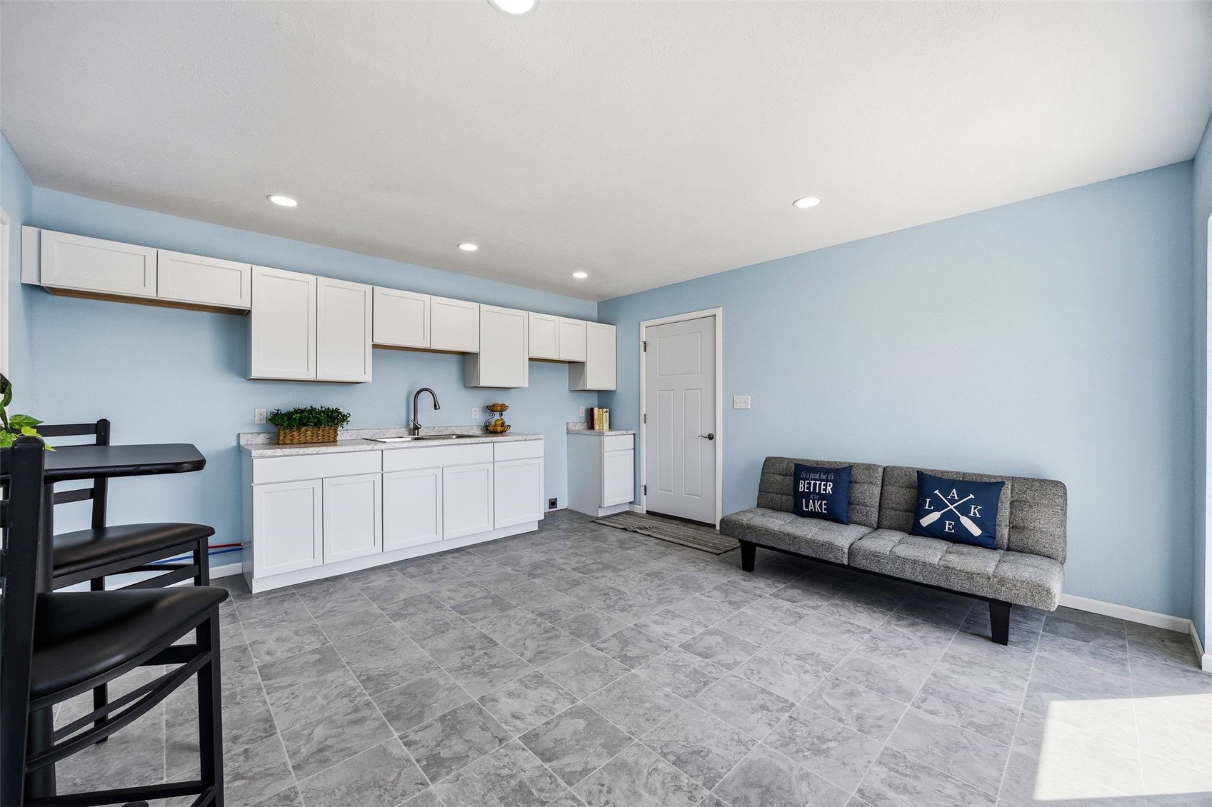 21686 257th Street Delhi IA 52223