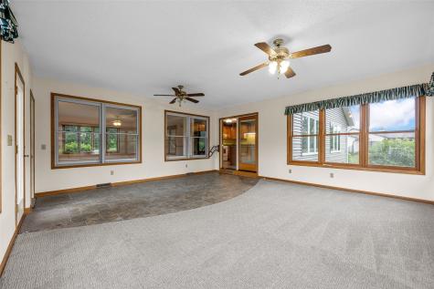 9189 Deer Ridge Drive Cedar Rapids IA 52411