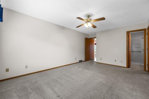 9189 Deer Ridge Drive Cedar Rapids IA 52411