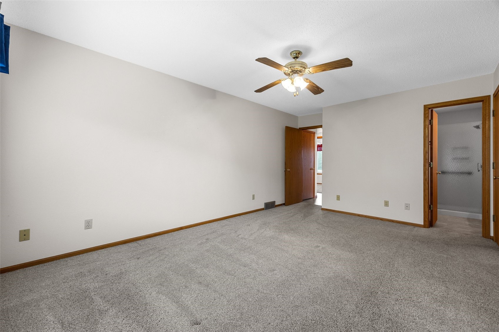 9189 Deer Ridge Drive Cedar Rapids IA 52411