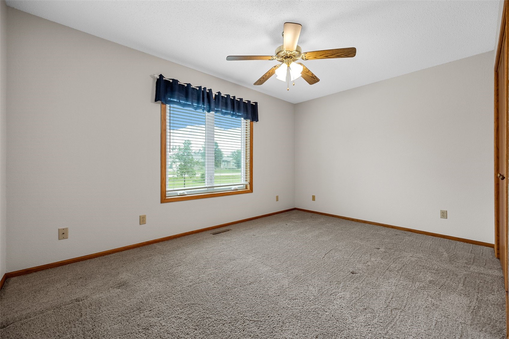 9189 Deer Ridge Drive Cedar Rapids IA 52411