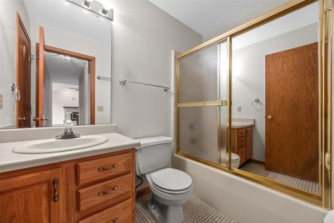 9189 Deer Ridge Drive Cedar Rapids IA 52411