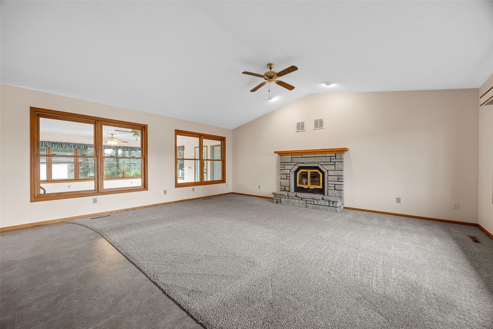 9189 Deer Ridge Drive Cedar Rapids IA 52411