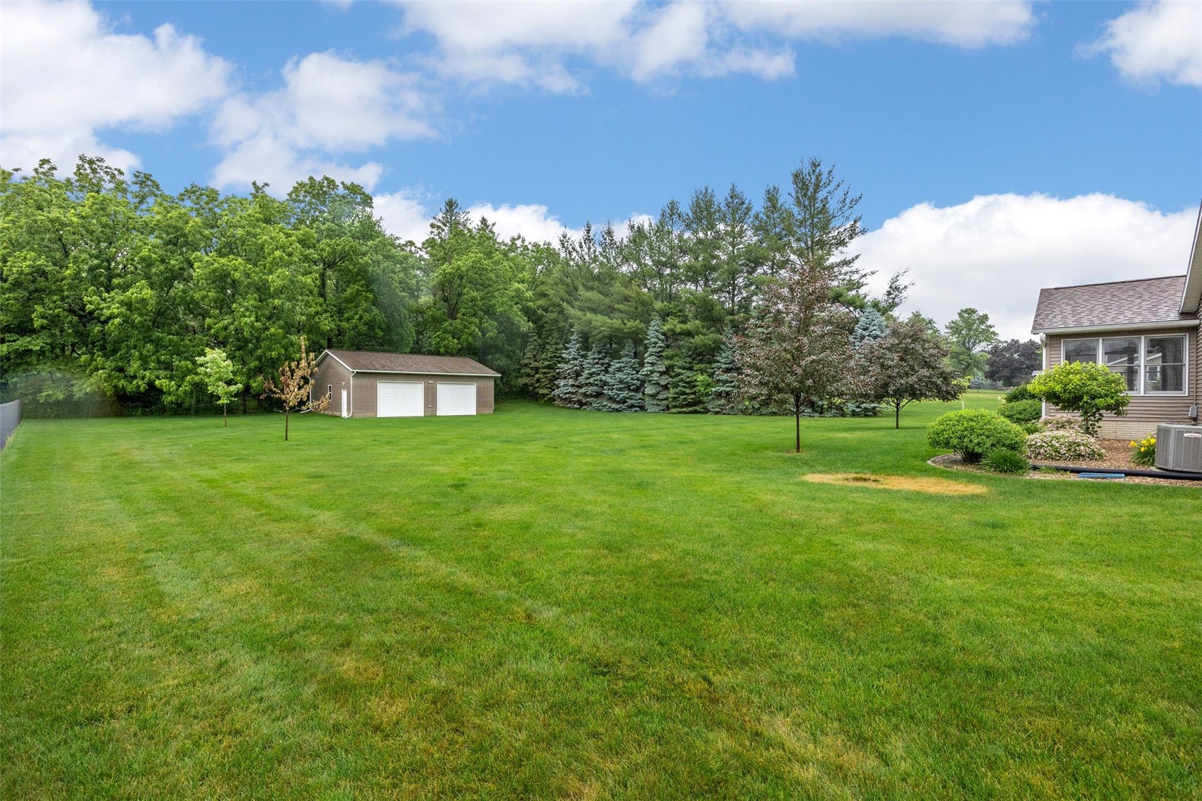 9189 Deer Ridge Drive Cedar Rapids IA 52411