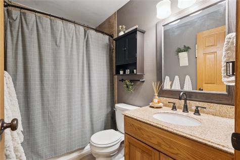 601 E 11th Street Vinton IA 52349