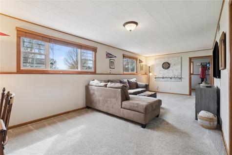 601 E 11th Street Vinton IA 52349