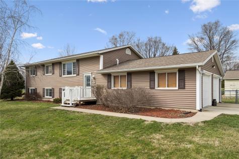 601 E 11th Street Vinton IA 52349