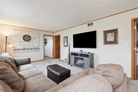 601 E 11th Street Vinton IA 52349