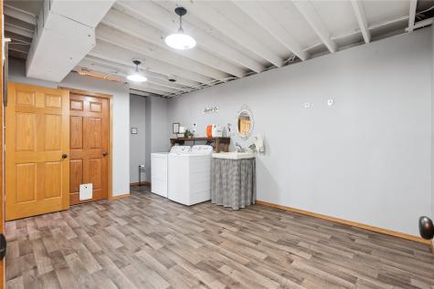 601 E 11th Street Vinton IA 52349