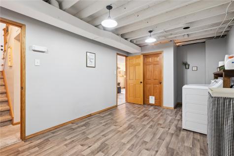 601 E 11th Street Vinton IA 52349