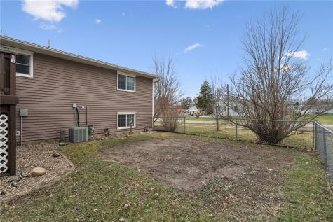 601 E 11th Street Vinton IA 52349